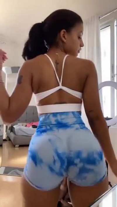 Esmeralda remigiop