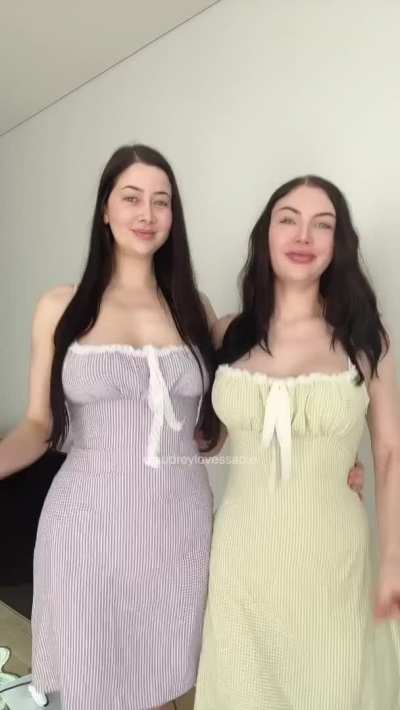 Down to breed 2 jiggly Aussies?