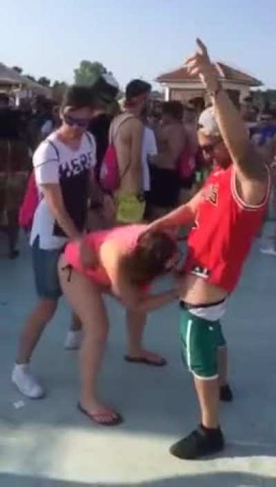 Music festival fuck