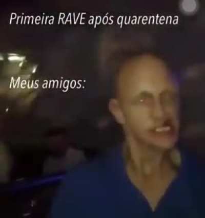 Bebendo Roxx energy junto com o nss querido e lindíssimo Renan Souzones