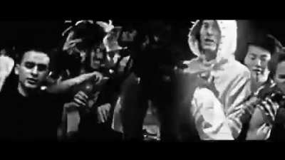Vlone Jacket over the R.I.P music video is just ....wow 😃