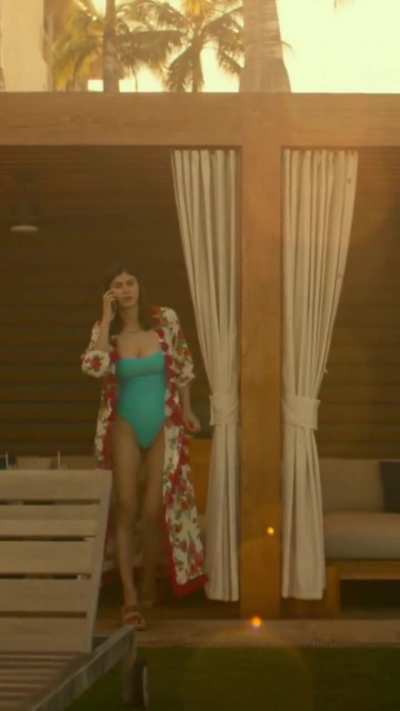 Alexandra Daddario in 