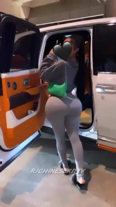 Double Cheeked Up