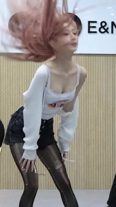 YEOJIN