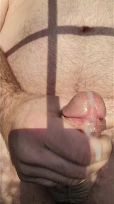 Going through reddit like 🥵😏