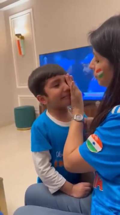 Im the kid in the video 
