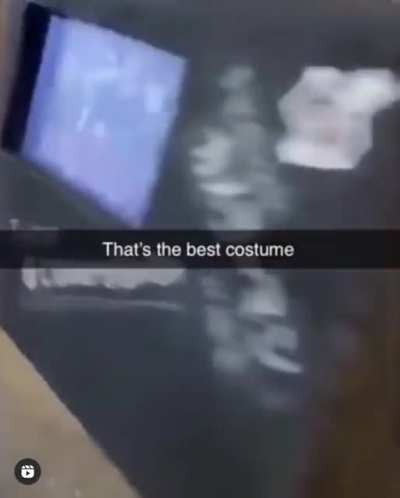 Do you want that he do a picture of you?
