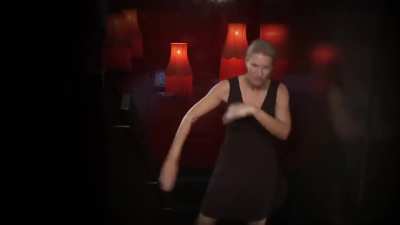 Учитель танцев