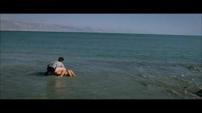 Vahina Giocante - swimming plots in Paradise Cruise (2013)