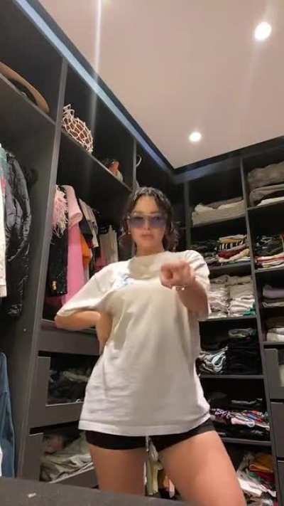 Yassi Pressman