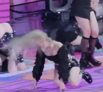 Itzy Yeji showing her soft boobs and thighs!
