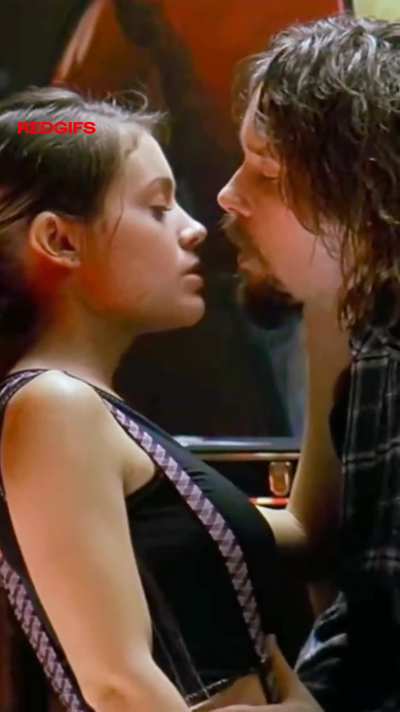 celebtonguekissing
