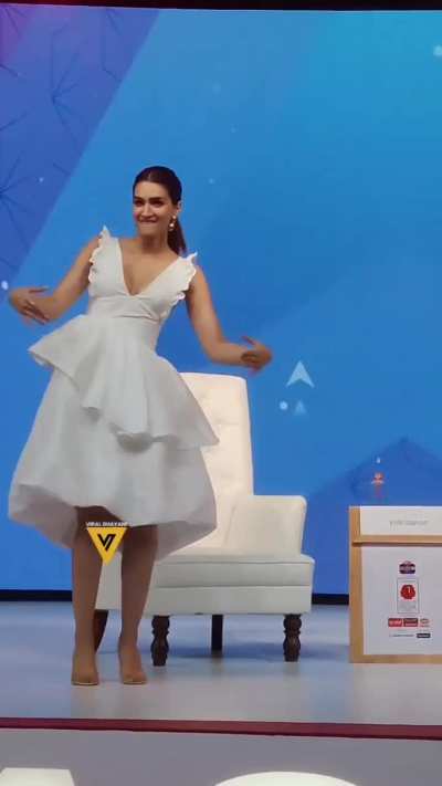 Kriti Sanon 🦋