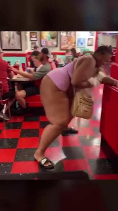 heading to r/eyebleach after this