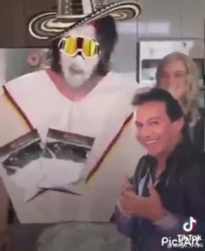 Si