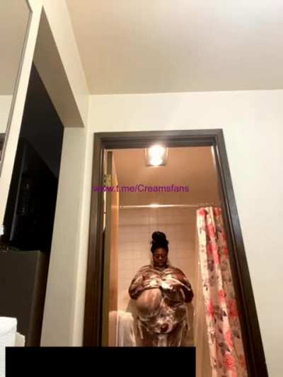 model: isQaA<wbr>uYNbX<wbr>tuSMH<wbr>. Join telegram for full folder