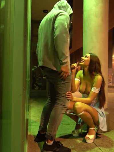 The City never sleeps, Party Chick Cheats on her Boyfriend, Risky Doggy Fuck in Public