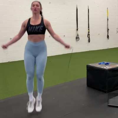 Busty ThickFit Skipping