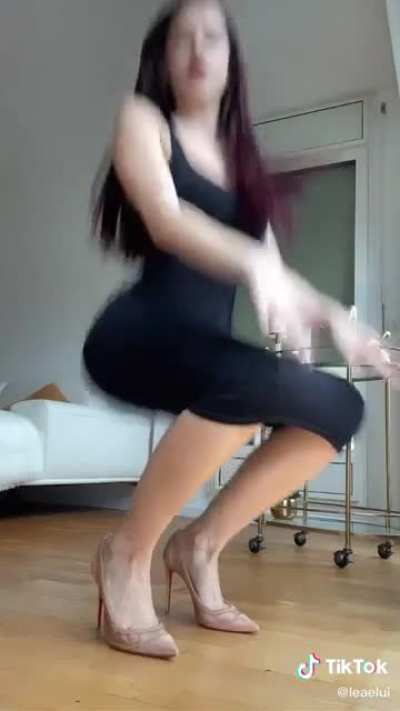 Use imagination ( usa tu imaginación que hago eso en tu cara) 🤤