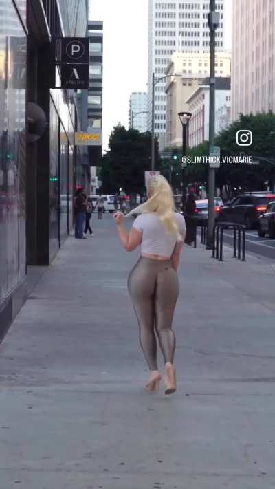 🧟‍♂️🍑