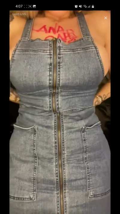 Diva big boobs