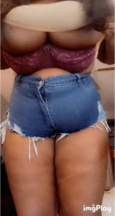Titty drop 🥰