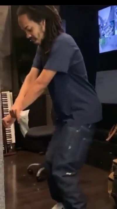 Homeless man dancing in studio 😟😟😟