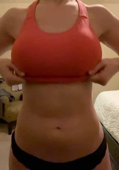 [F] Anyone else feel like a titty drop on Christmas afternoon?