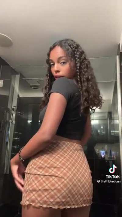 Skirts are the best! @thatt1blaxican