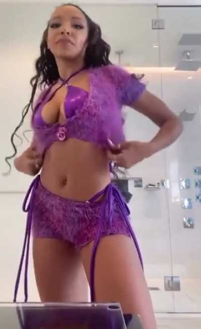 Beautiful Tinashe