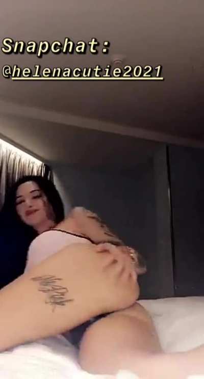 Arroww upp if your dick is larger than 4 inch!🤣
