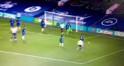 Mendy's peculiar decision to knock over Pulisic vs. Aston Villa