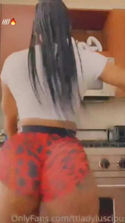 Lady luscious