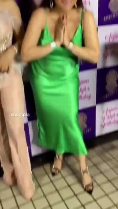 Proper MILF 🤤