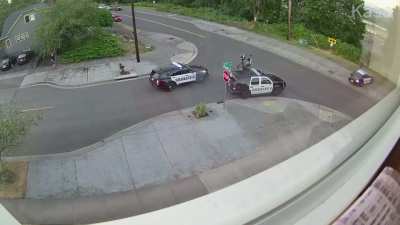 Pursuit ends in crash off cliff (Everett, WA) (08-04-2020)