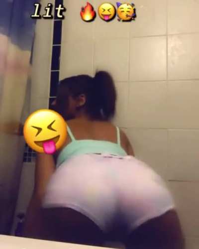 Twerk vids are valid too don’t gotta be nudes strictly just post shorties from Chicago or any where in IL