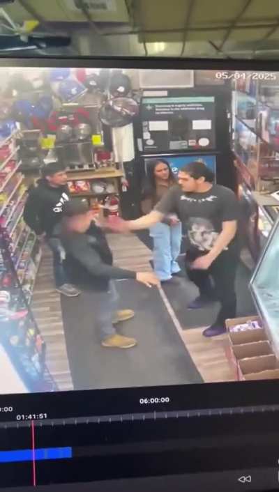 He stood on business protecting his girl