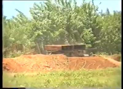Sri Lankan Commandos Storming an LTTE Bunker Complex - 2007