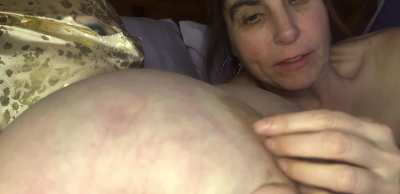 [r/br<wbr>easts<wbr>uckin<wbr>g] Her nipples are so soft