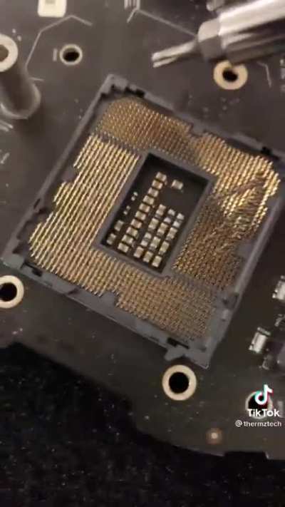 POV:encuentras el pc de tu profesor