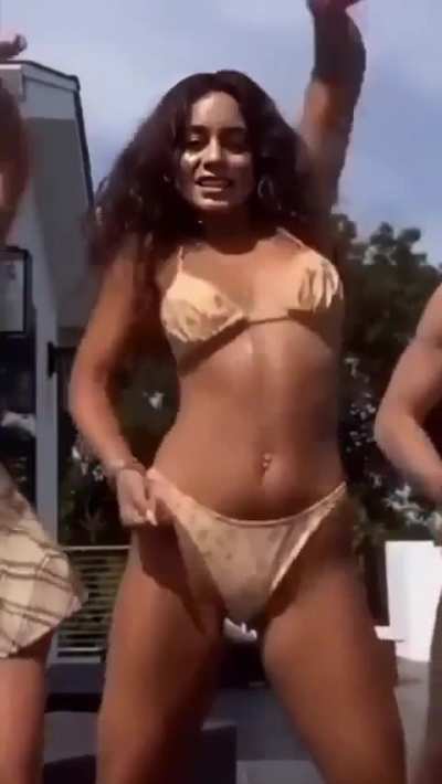 Vanessa Hudgens