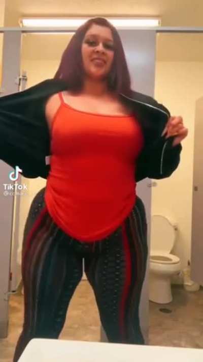 Thick mamma