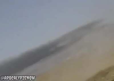 Peshmerga and Us forces are stop sucidal vechile coming towards them [2016] place :[northern iraq]