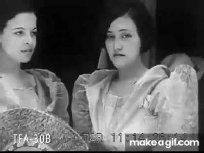 1930's Filipina using her lips for pointing