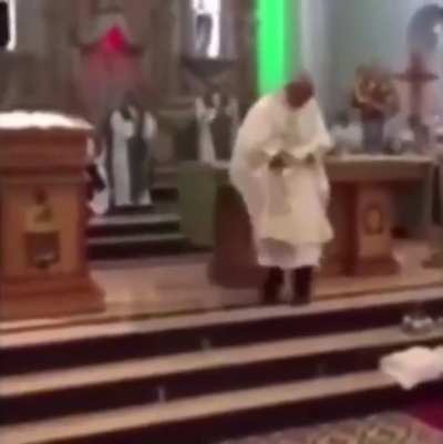 W priest