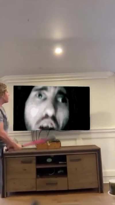 The Day Cyraxx Made It On TV 