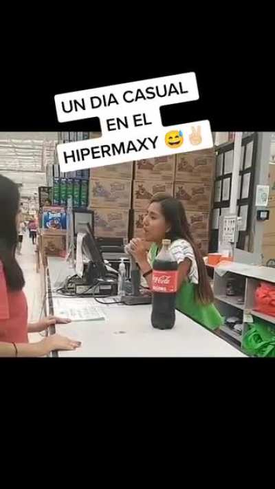 También es la autora de la grabación de los que compran fierro viejo.