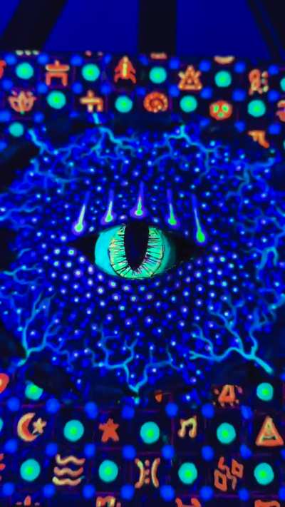 I make light reactive artworks
