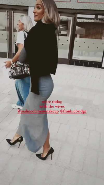 Frankie Bridge 