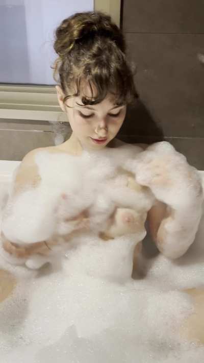 Bubbly bath body ready for breeding